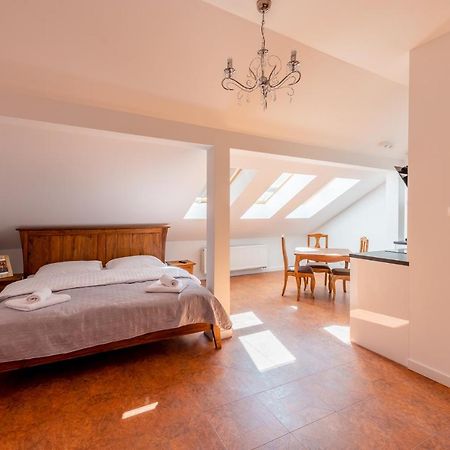 Kamienica Zamenhofa - Apartamenty Na Wynajem Białystok Exteriör bild